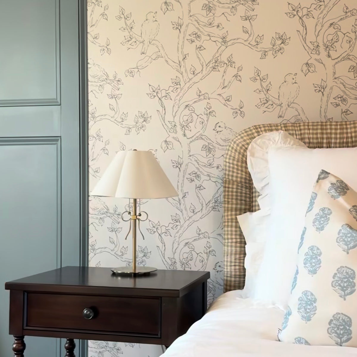 Ruby Wallpaper by Ali Anni – Loomwell Home Goods