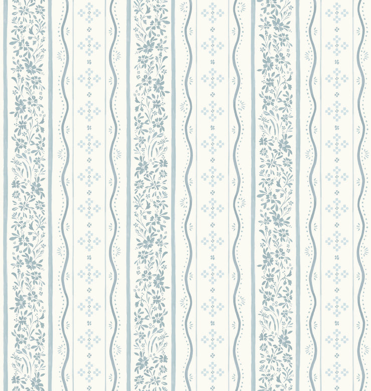 Este Wallpaper by Hufton Studio