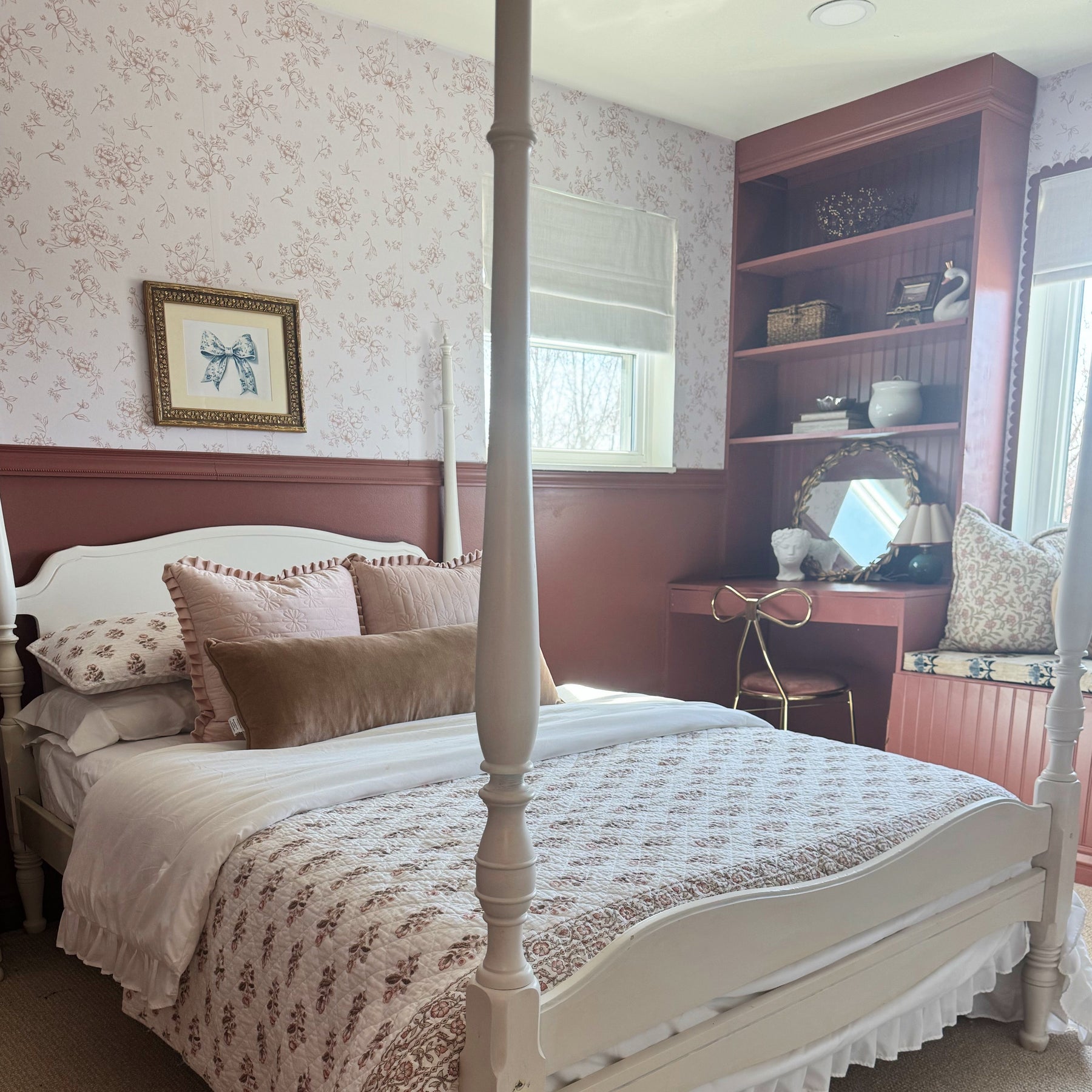 Gretl Wallpaper by Emily Cooper Art – Loomwell Home Goods