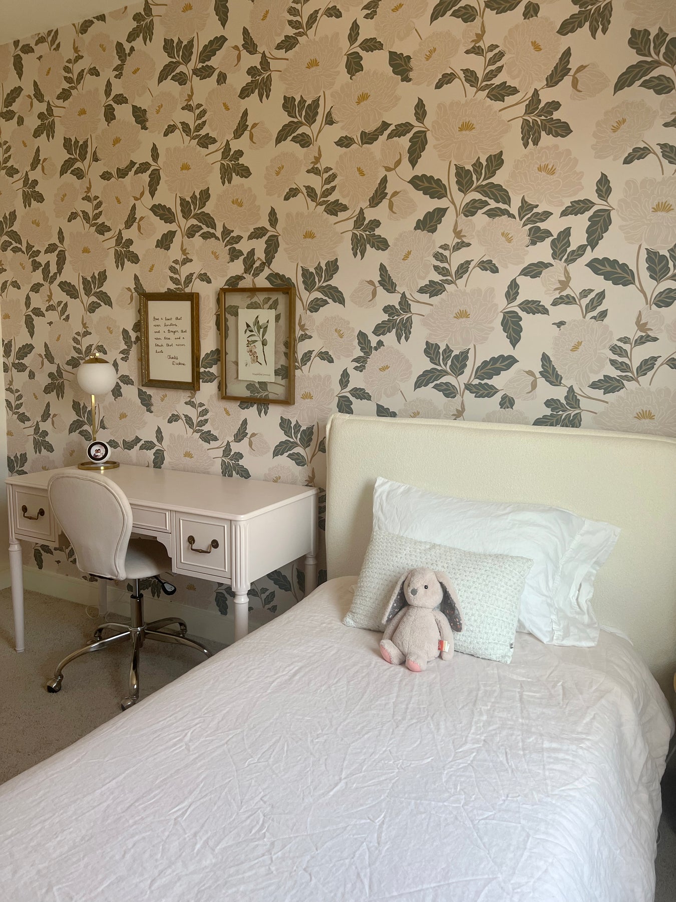 Riley Wallpaper by Gabriela Dachin – Loomwell Home Goods