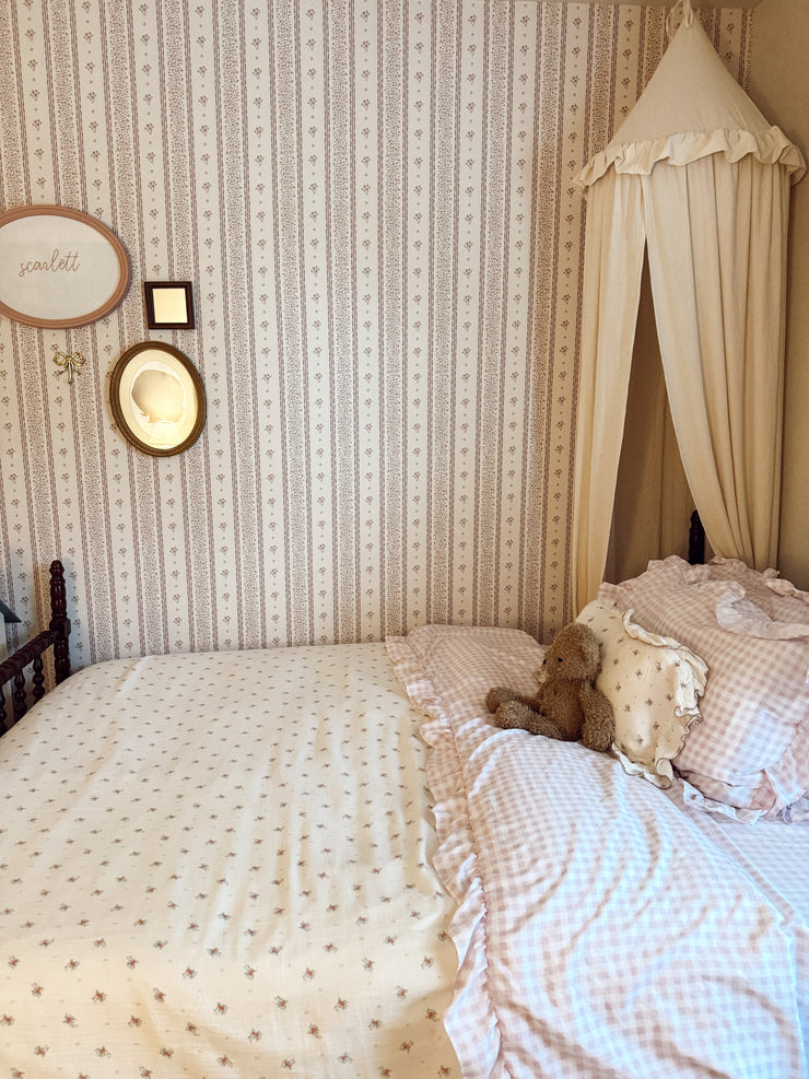 Lyla Wallpaper by Ali Anni