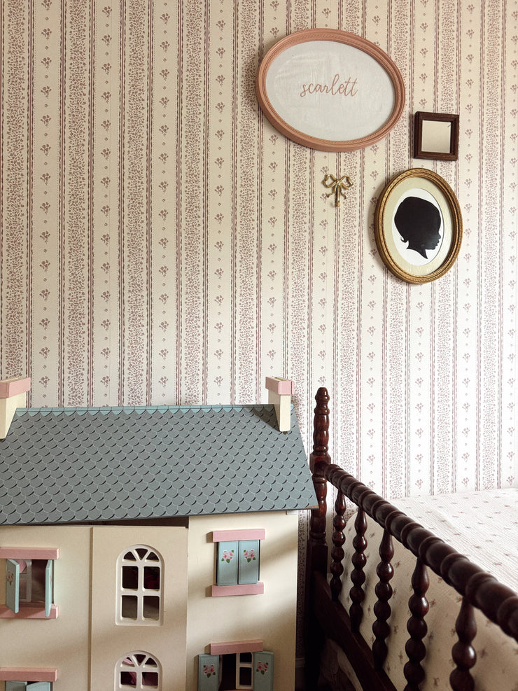 Lyla Wallpaper by Ali Anni