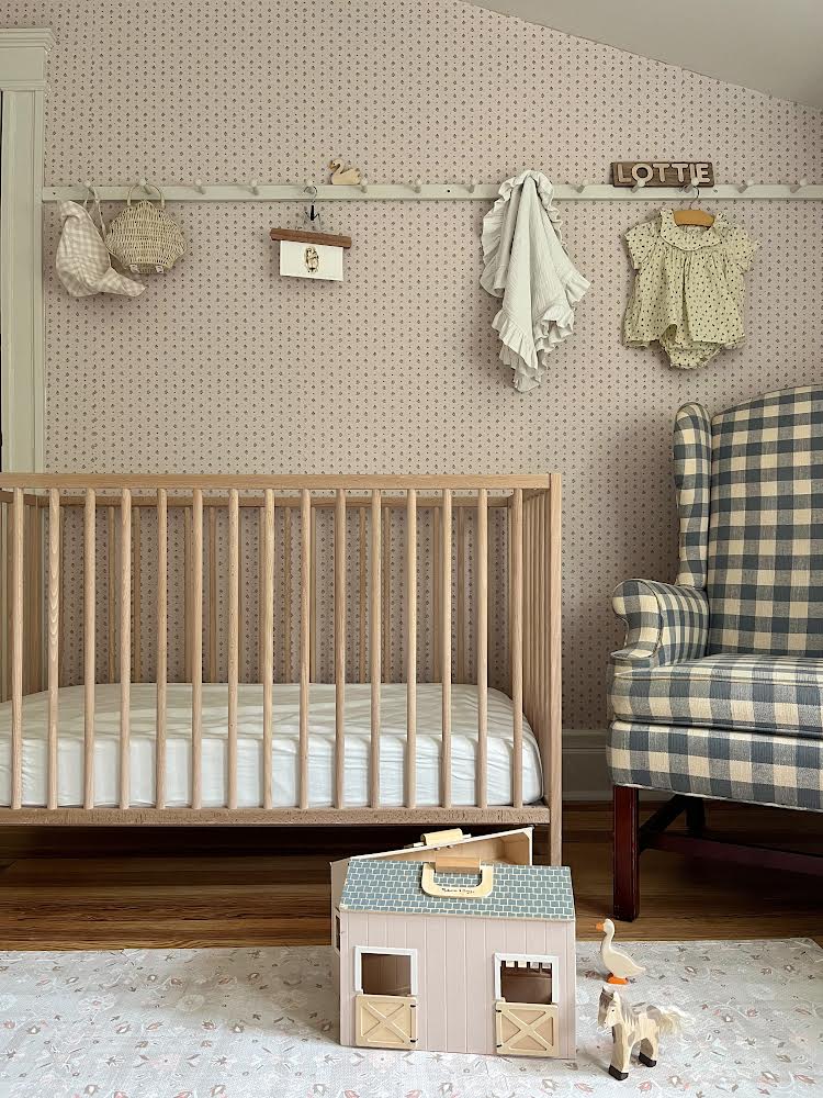 Petunia Wallpaper by Danelys Sidron – Loomwell Home Goods